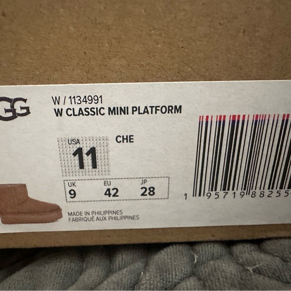 NEW UGG WOMEN'S ULTRA MINI PLATFORM SUEDE SHEARLING LINED BOOTIES CHESTNUT - Picture 6 of 7